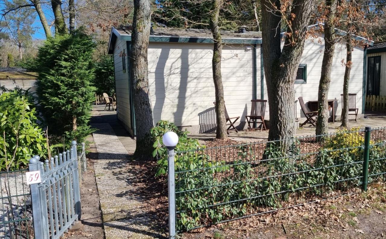 Hotel De Bonte Specht Hattemerbroek Esterno foto